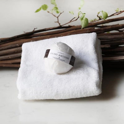 Boule de bain Effervescente et Hydratante aux Agrumes et aux Pétales de Calendula